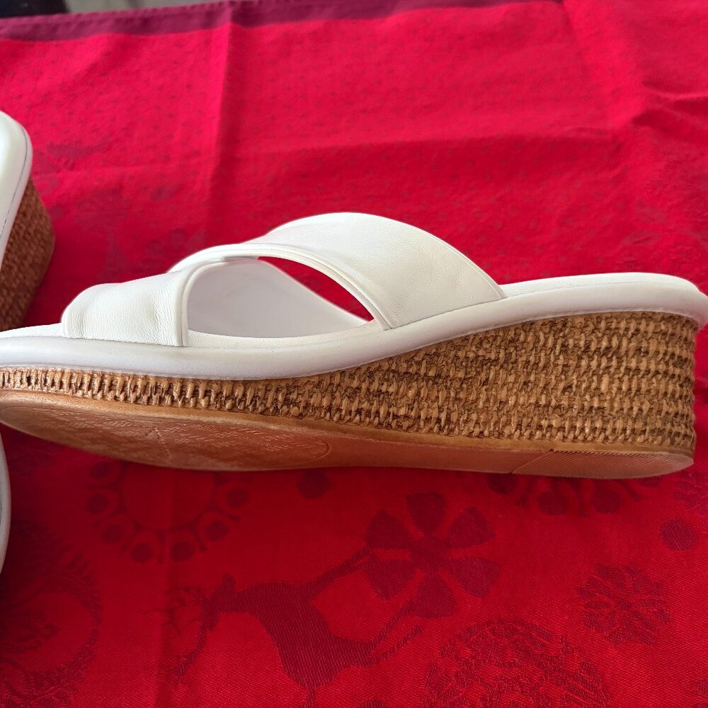 TOSCANELLA WHITE WEDGE SLIP ON SANDAL SIZE 7 - Picture 3 of 14